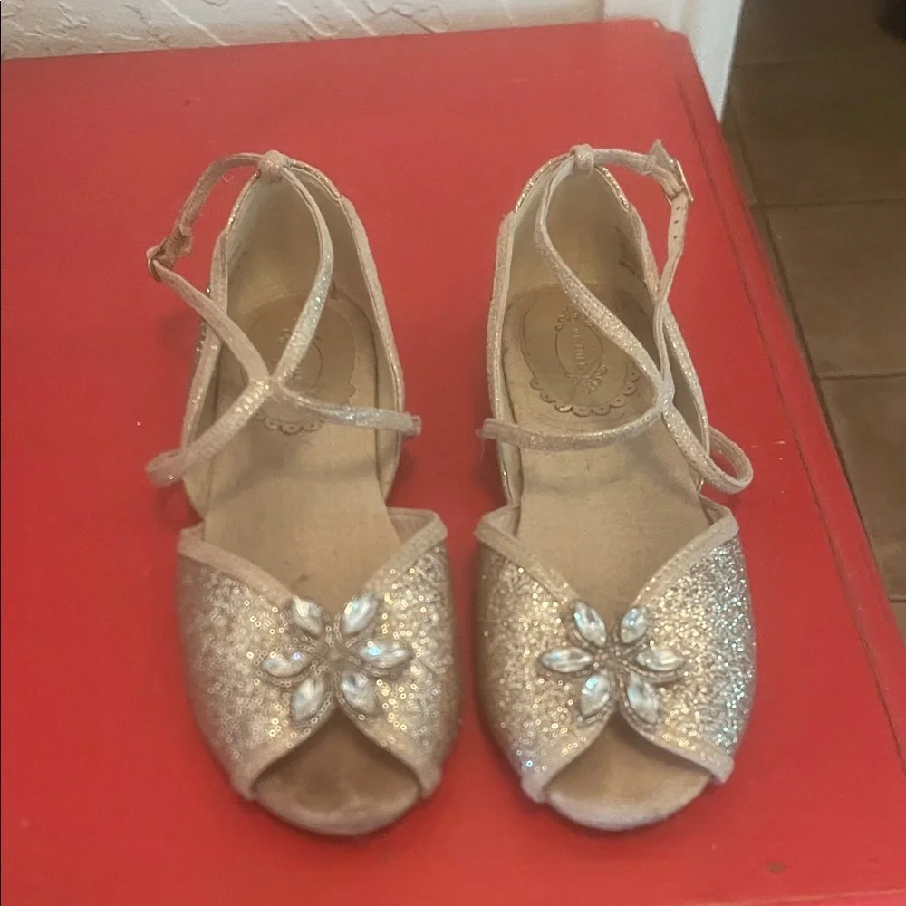 Joyfolie Sparkling Gold Sandals - Picture 1 of 12